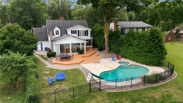 1819 Winter Road, Grand Island, NY 14072
