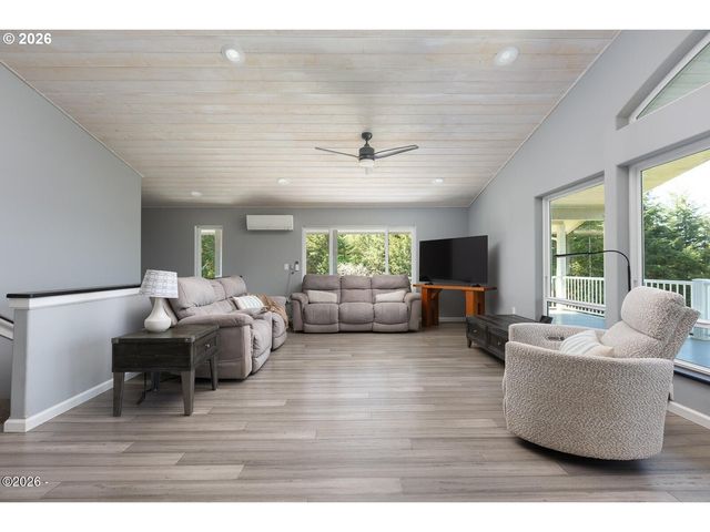 597 OJALLA Rd, Siletz, OR 97380
