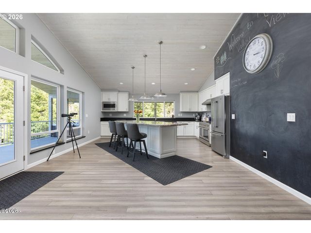 597 OJALLA Rd, Siletz, OR 97380