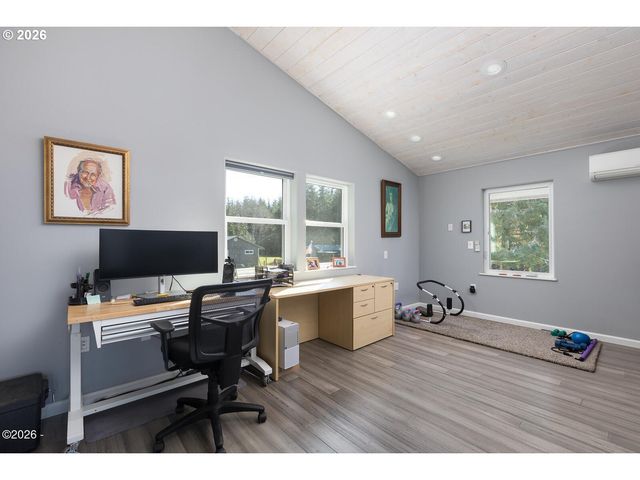 597 OJALLA Rd, Siletz, OR 97380