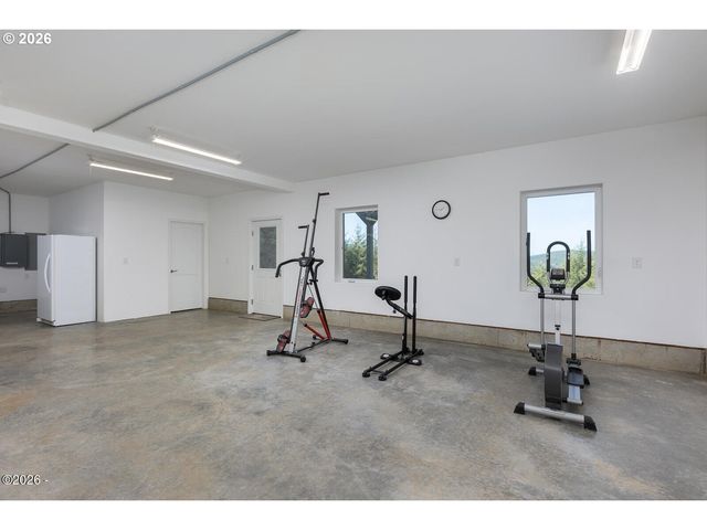 597 OJALLA Rd, Siletz, OR 97380