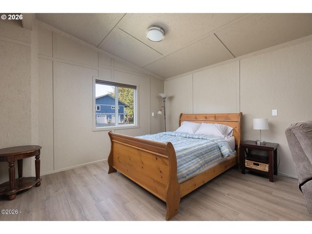 597 OJALLA Rd, Siletz, OR 97380