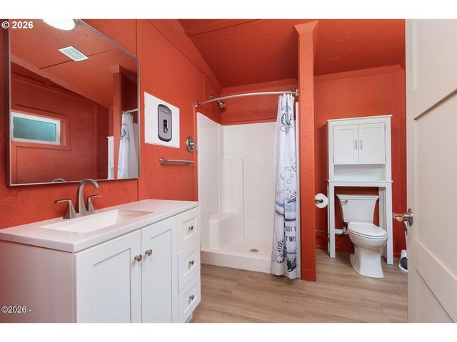 597 OJALLA Rd, Siletz, OR 97380