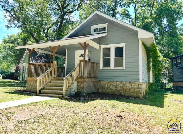201 SW Elmwood AVE, Topeka, KS 66606