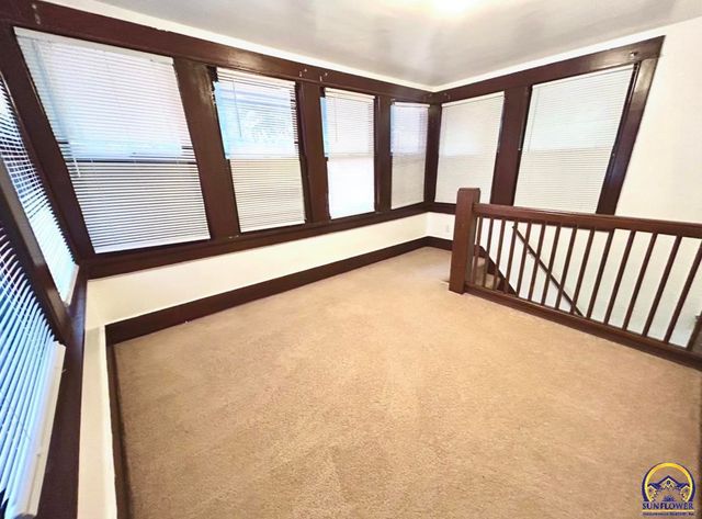 201 SW Elmwood AVE, Topeka, KS 66606