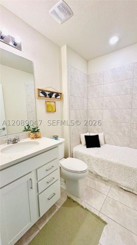 3117 Buttonwood Ct, Lauderdale Lakes, FL 33311