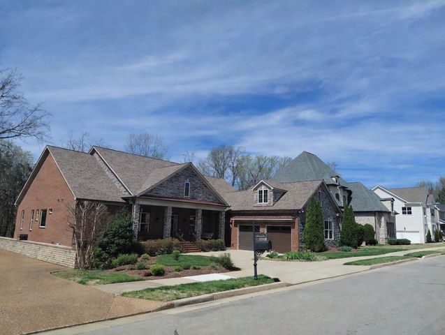 333 Bournemouth Lane, Hermitage, TN 37076