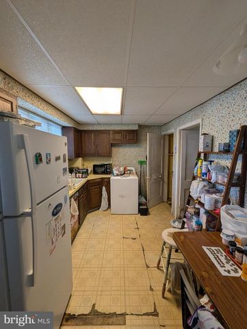 80 W MARSHALL RD, Lansdowne, PA 19050