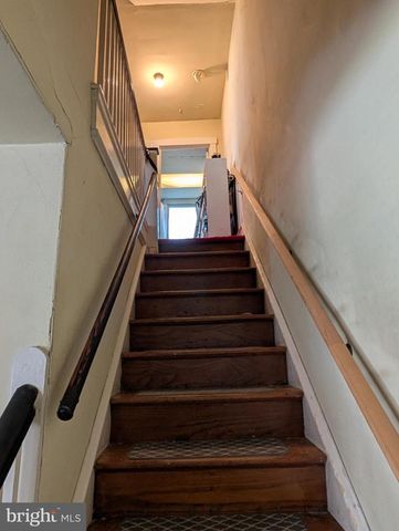 80 W MARSHALL RD, Lansdowne, PA 19050