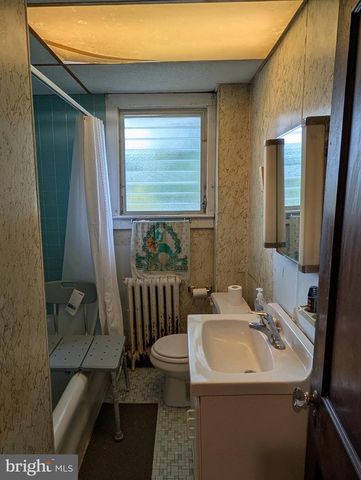 80 W MARSHALL RD, Lansdowne, PA 19050