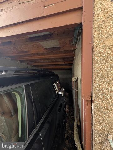 80 W MARSHALL RD, Lansdowne, PA 19050