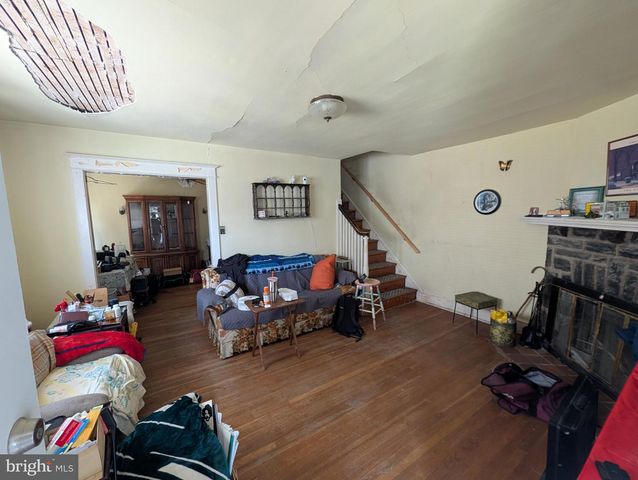 80 W MARSHALL RD, Lansdowne, PA 19050