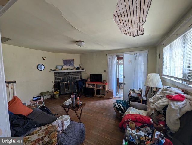 80 W MARSHALL RD, Lansdowne, PA 19050