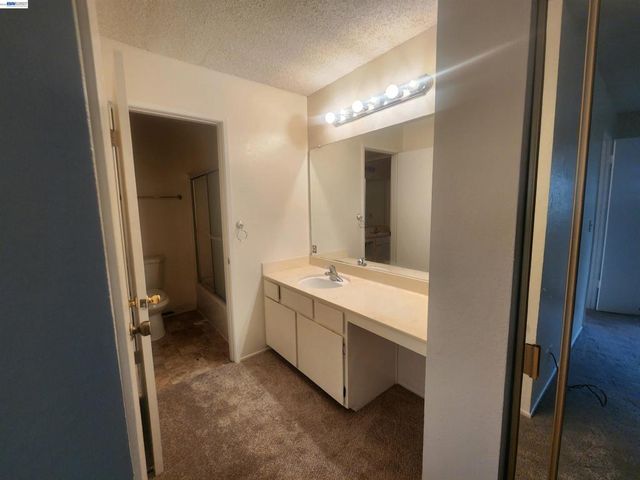 27162 Tampa Ave, Hayward, CA 94544