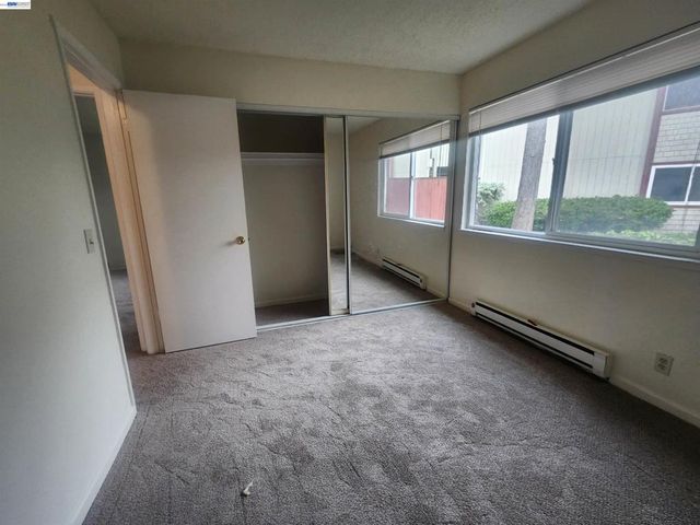 27162 Tampa Ave, Hayward, CA 94544