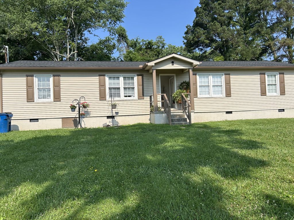 309 Indian Mound Rd, Manchester, TN 37355