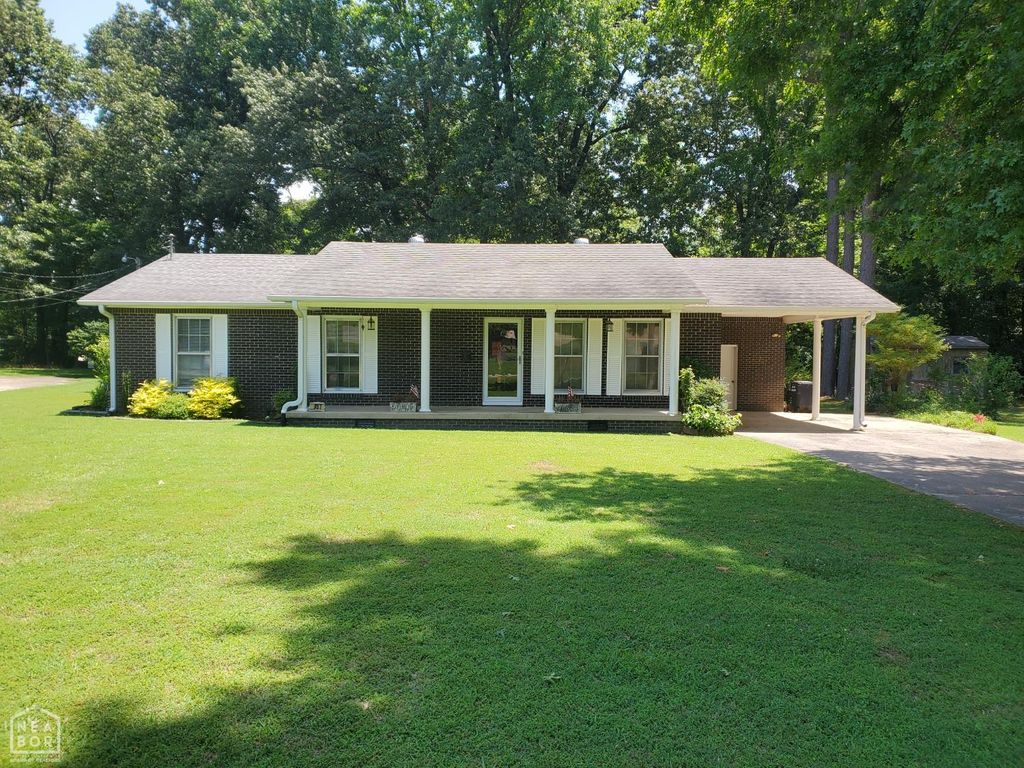 937 Homecrest, Piggott, AR 72454