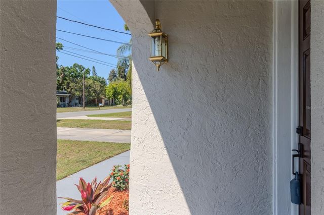 10889 124TH AVENUE, Largo, FL 33778