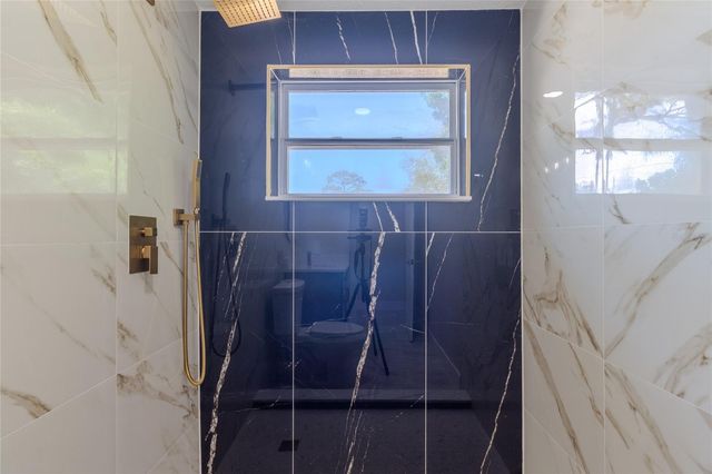 10889 124TH AVENUE, Largo, FL 33778