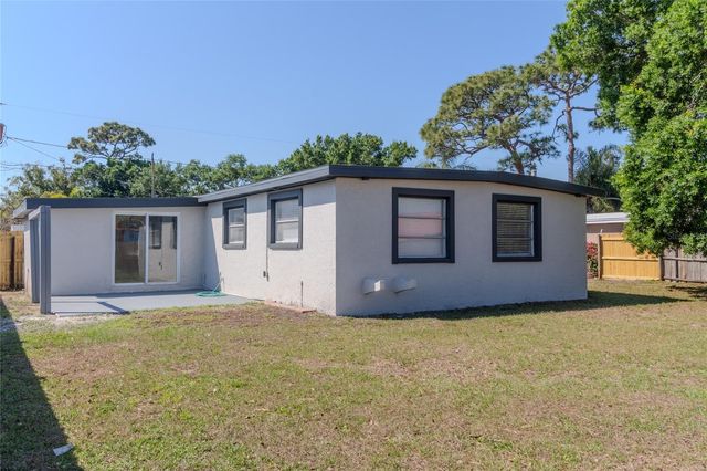 10889 124TH AVENUE, Largo, FL 33778