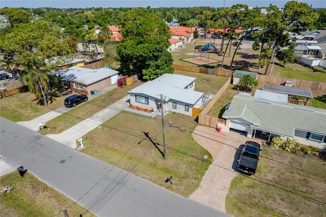 10889 124TH AVENUE, Largo, FL 33778