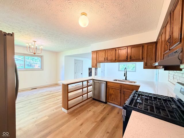 3649 Luewan Drive, Indianapolis, IN 46235