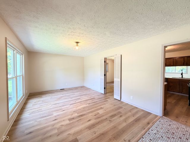 3649 Luewan Drive, Indianapolis, IN 46235