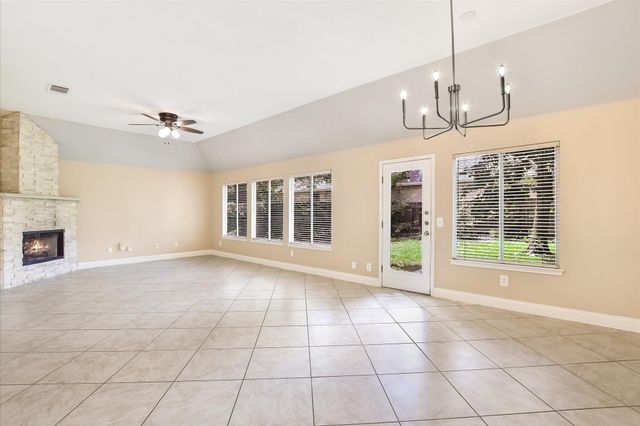 7200 Quimper LN, Austin, TX 78749