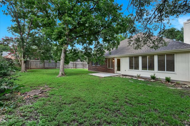 7200 Quimper LN, Austin, TX 78749