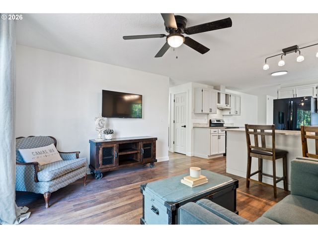 1316 Nw MAPLE Ln, Camas, WA 98607