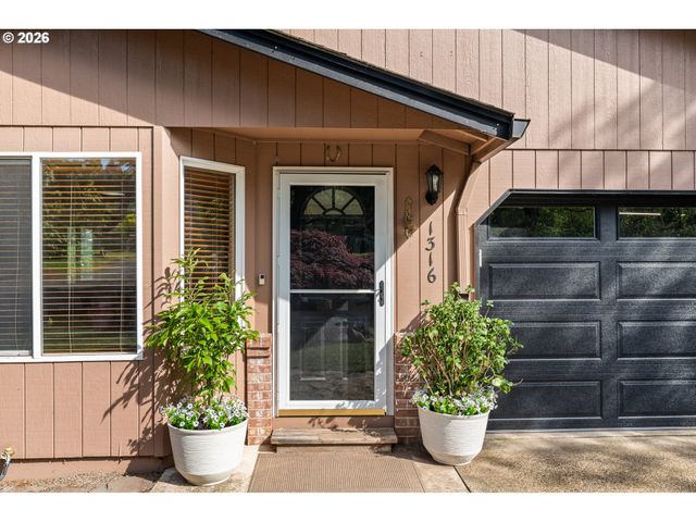 1316 Nw MAPLE Ln, Camas, WA 98607