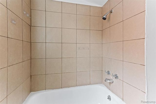 9327 Stout Street, Detroit, MI 48228