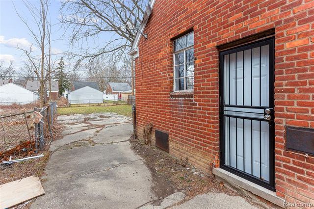 9327 Stout Street, Detroit, MI 48228