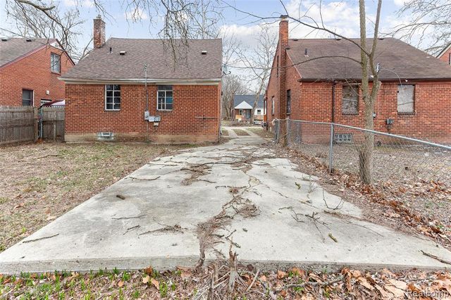 9327 Stout Street, Detroit, MI 48228