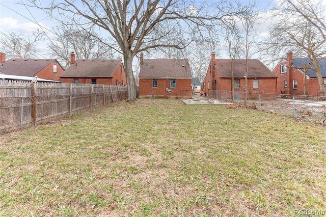 9327 Stout Street, Detroit, MI 48228