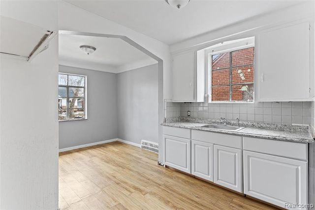 9327 Stout Street, Detroit, MI 48228