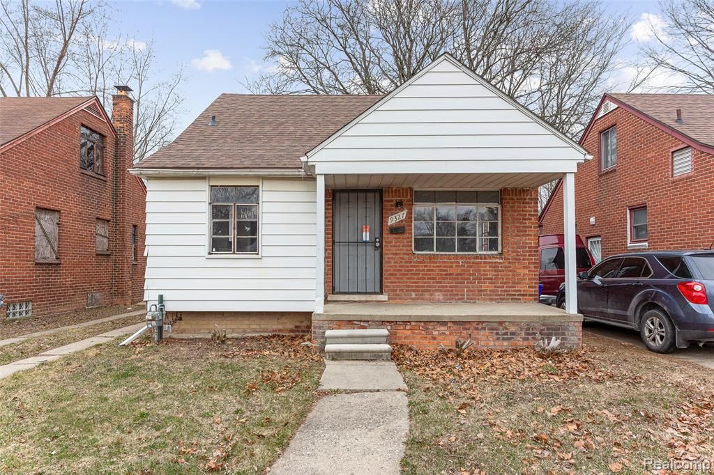 9327 Stout Street, Detroit, MI 48228