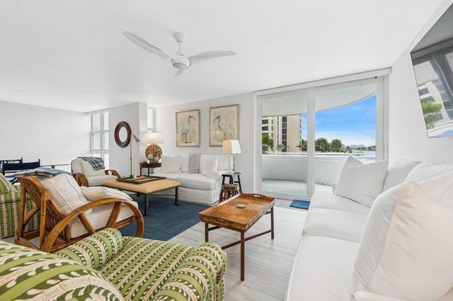 2200 S Ocean Boulevard 203, Delray Beach, FL 33483