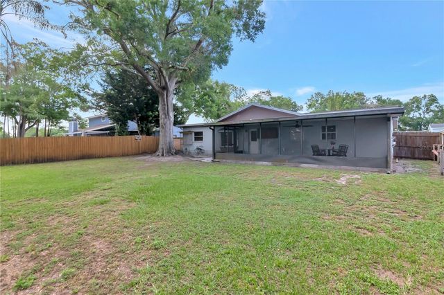 7303 WOODKIRK COURT, Tampa, FL 33634