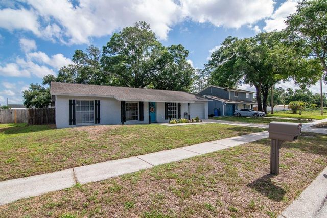 7303 WOODKIRK COURT, Tampa, FL 33634