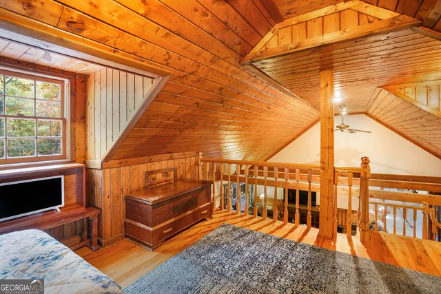 98 Bear Lane, Blue Ridge, GA 30513