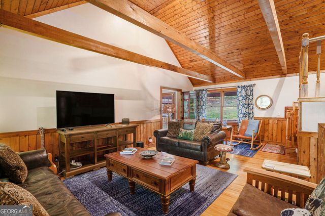 98 Bear Lane, Blue Ridge, GA 30513