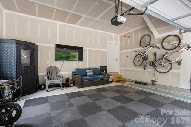 3229 Creek Bend Court, Sherrills Ford, NC 28673