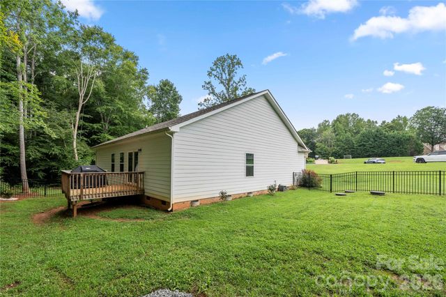 3229 Creek Bend Court, Sherrills Ford, NC 28673