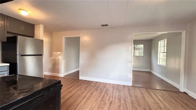 1203 PARKWOOD AVENUE, Groveland, FL 34736