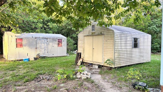 1203 PARKWOOD AVENUE, Groveland, FL 34736
