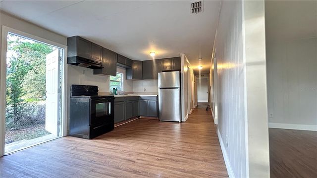 1203 PARKWOOD AVENUE, Groveland, FL 34736
