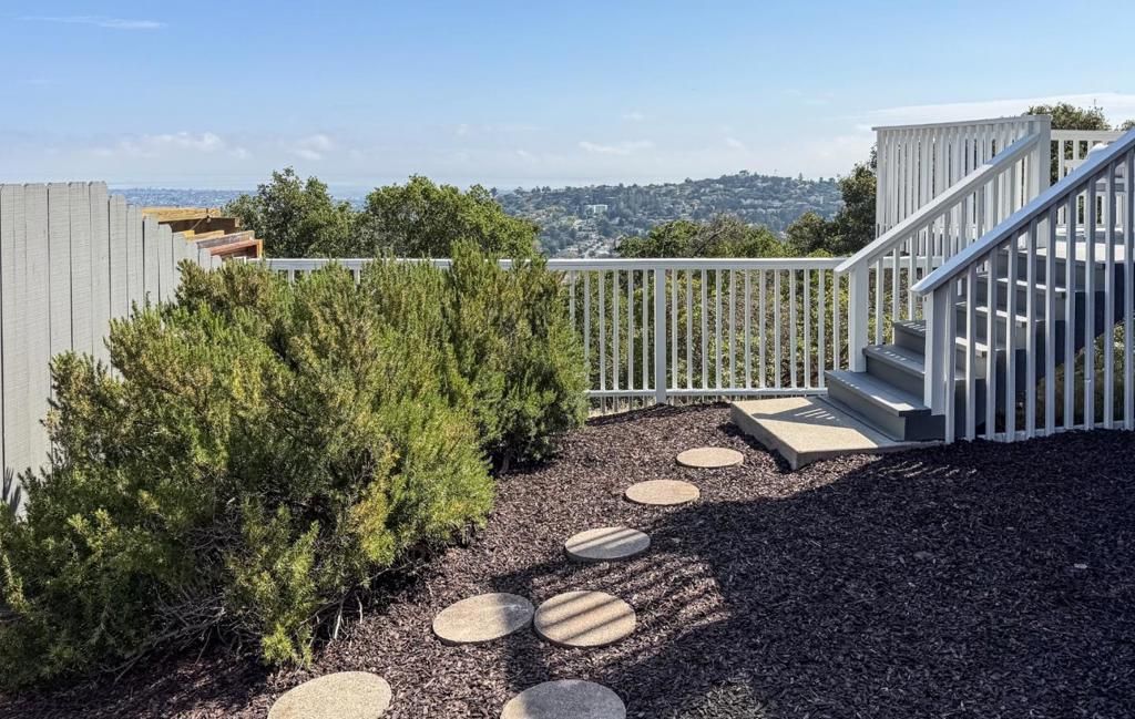 Image 13 of property listing at 2507 Hastings Drive, Belmont, CA 94002