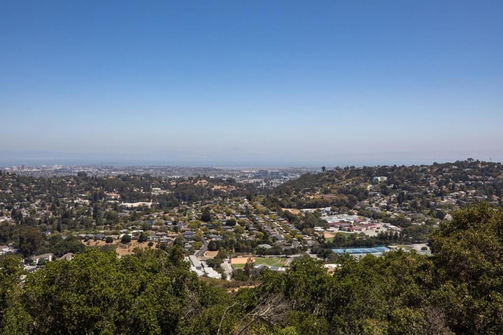 Image 30 of property listing at 2507 Hastings Drive, Belmont, CA 94002