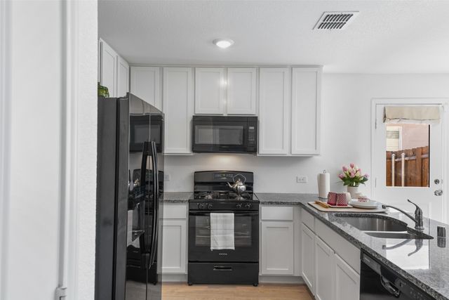 1905 Wild Orchard Lane, Crandall, TX 75114